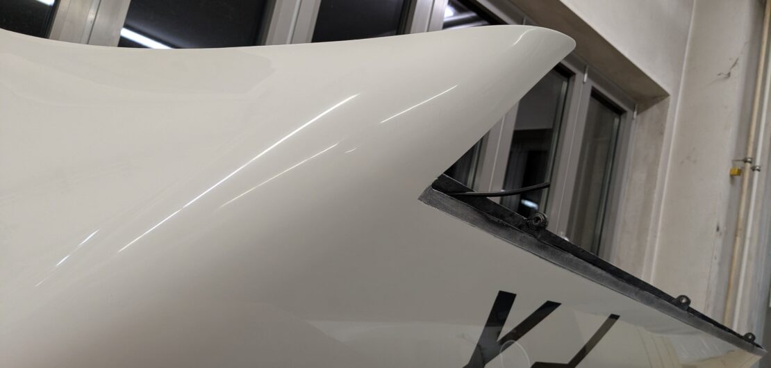 Das gefinishte Winglet mit einlackiertem Wettbewerbskennzeichen